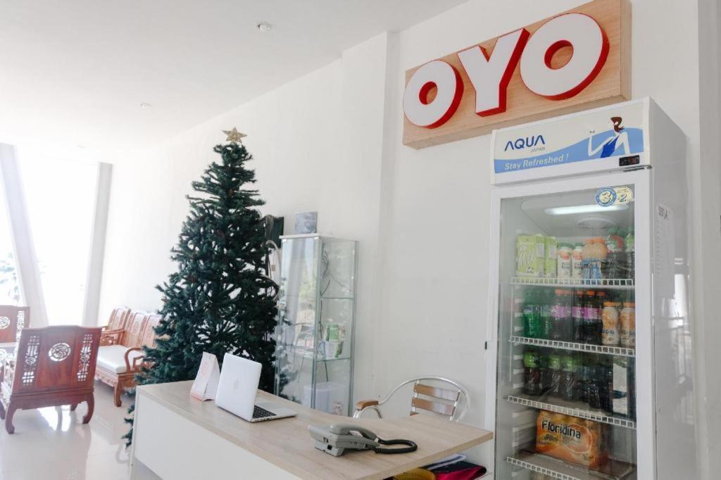 Oyo 1194 Villa Bukit Panderman Residence Бату Экстерьер фото